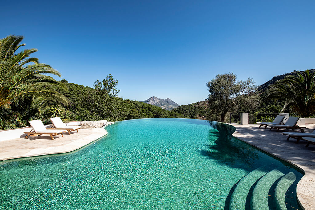HISBALITE pavimento piscina Sanolar - Catálogo Sanolar